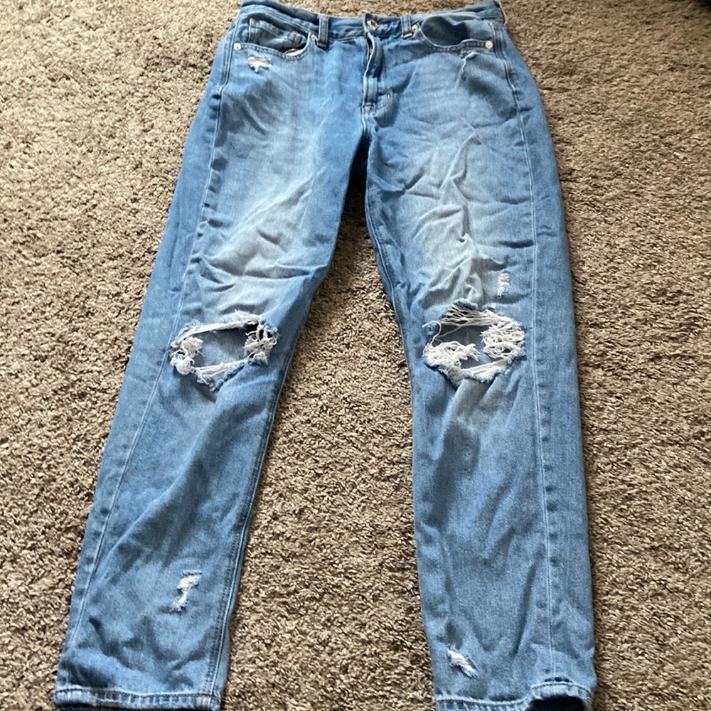 American eagle ripped jeans